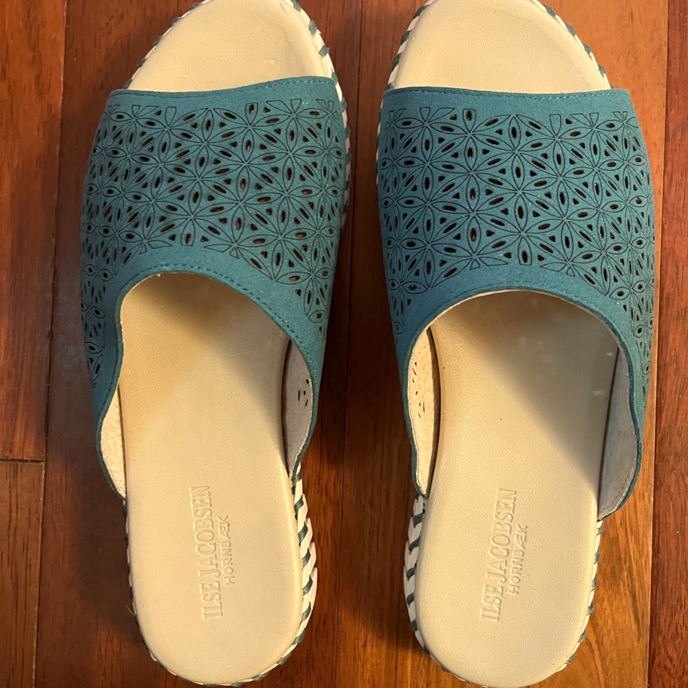 Ilse Jabobsen Slide Sandal Teal size 6 1/2-7